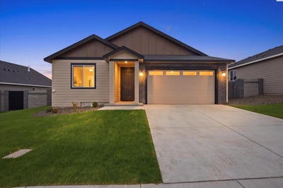 /international/us/7863-lennox-st-west-richland-wa-110108337420/