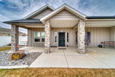 /international/us/659-n-creekview-dr-panguitch-ut-110105630025/