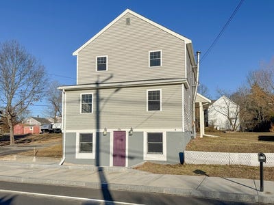 /international/us/176-read-st-attleboro-ma-110097089646/