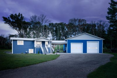 /international/us/1939-blackhawk-street-friendship-wi-110109975104/
