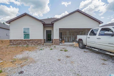 /international/us/10367-squires-way-vance-al-110100209381/