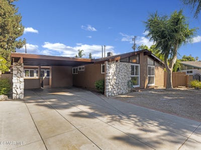 /international/us/17531-lemarsh-street-northridge-ca-110100722215/?lang=zh-cn
