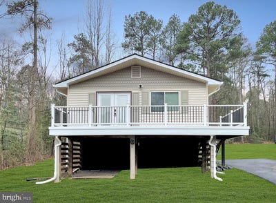 /international/us/231-lake-caroline-drive-ruther-glen-va-110108386368/