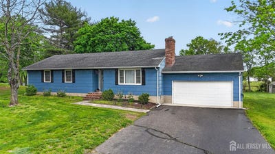 /international/us/434-hoffman-station-road-monroe-nj-110108347079/