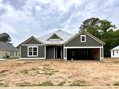 /international/us/366-mcneal-heritage-circle-hahira-ga-110107963439/