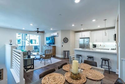 /international/us/824-jersey-ct-san-diego-ca-110102032657/