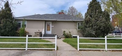 /international/us/305-s-custer-ave-miles-city-mt-110107962253/