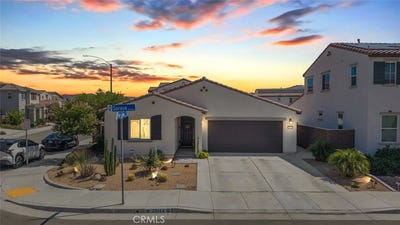 /international/us/29144-soraya-lake-elsinore-ca-110101075932/