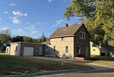 /international/us/1418-4th-ave-mountain-lake-mn-110105088215/