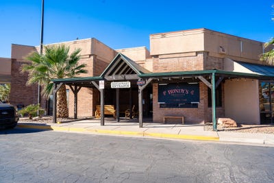 /international/us/850-s-bluff-st-george-ut-110104869877/