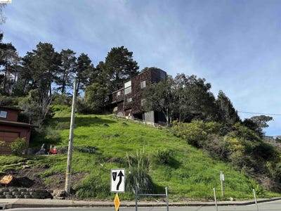 /international/us/buena-vista-ave-richmond-ca-110106272715/