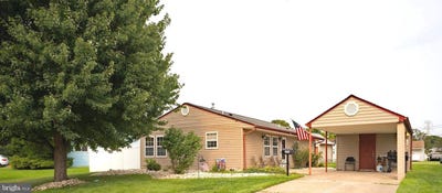 /international/us/151-willow-drive-levittown-pa-110109823021/