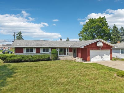 /international/us/207-e-minnehaha-avenue-portage-wi-110100950046/