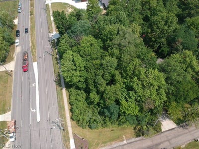 /international/us/winding-way-brecksville-oh-110119406088/