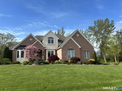/international/us/5-westmont-road-wethersfield-ct-110106144852/