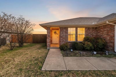 /international/us/1185-greywood-drive-van-alstyne-tx-110105900989/
