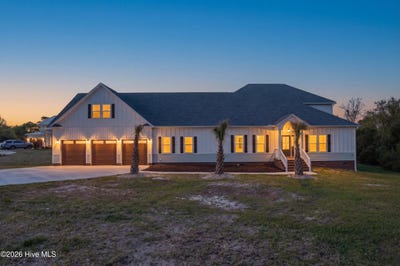 /international/us/106-elizabeth-way-court-swansboro-nc-110107615430/