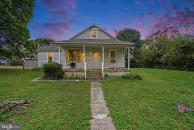 /international/us/2701-middle-ridge-road-newport-pa-110120531905/