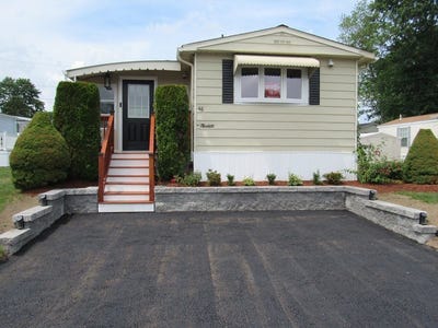 /international/us/46-louie-lane-raynham-ma-110100633587/