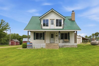 /international/us/57293-270th-avenue-palisade-mn-110109132988/