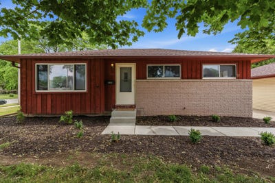 /international/us/2035-parkfield-dr-west-bend-wi-110108753656/