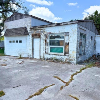 /international/us/227-s-main-street-everton-mo-110101712493/