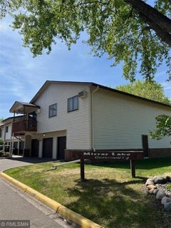 /international/us/4004-foss-road-saint-anthony-mn-110107911609/