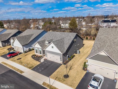 /international/us/1058-hill-street-hatfield-pa-110098008415/