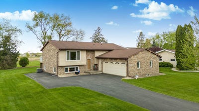/international/us/6580-linden-circle-windsor-wi-110107940717/
