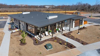 /international/us/3319-se-mp-parkway-bentonville-ar-110107571476/