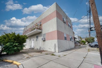 /international/us/233-avenue-b-bayonne-city-nj-110102628465/