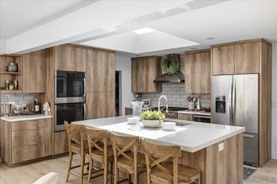 /international/us/3620-foxley-dr-escondido-ca-110110207386/
