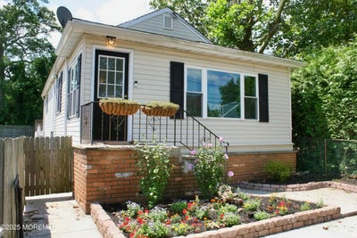 /international/us/7-fox-avenue-keansburg-nj-110101069964/