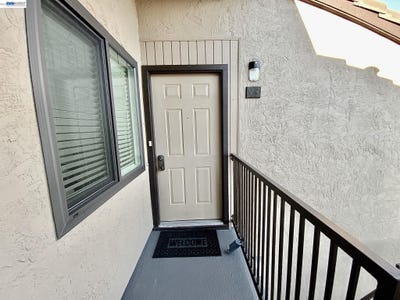 /international/us/93-shaniko-cmn-fremont-ca-110108068474/