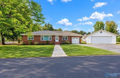 /international/us/1207-crawford-road-scottsboro-al-110110407469/