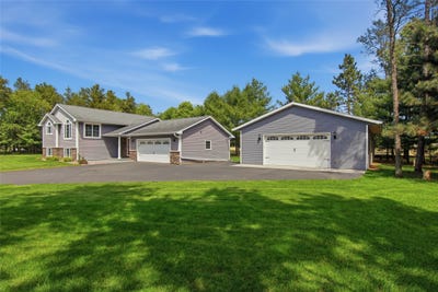 /international/us/1301-sandy-ridge-lane-altoona-wi-110108475477/