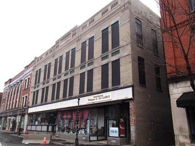 /international/us/19-pleasant-street-claremont-nh-110107487958/