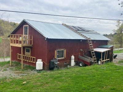 /international/us/305-richard-road-franklin-vt-110099263974/