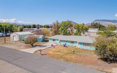 /international/us/405-warren-rd-cody-wy-110120016270/