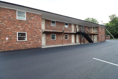 /international/us/203-s-1st-street-nicholasville-ky-110108147470/