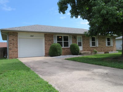 /international/us/1007-e-parkview-street-ozark-mo-110100748713/
