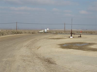 /international/us/09932223004-west-side-highway-mckittrick-ca-110097803110/