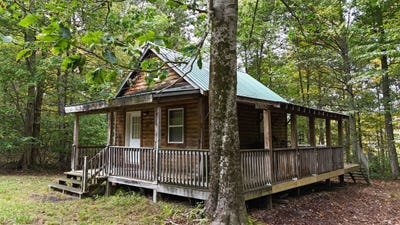 /international/us/38-fisher-trail-rd-bernhards-bay-ny-110110354455/