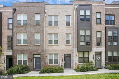 /international/us/13340-sherwood-park-lane-herndon-va-110108439058/