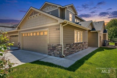 /international/us/2541-s-gatewood-boise-id-110107846697/