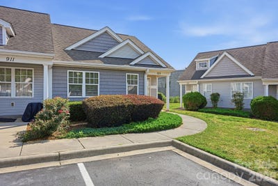 /international/us/915-barracuda-avenue-statesville-nc-110108250764/
