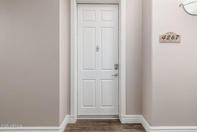 /international/us/5350-e-deer-valley-drive-phoenix-az-110098660339/