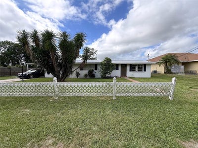 /international/us/2619-pompano-drive-sebring-fl-110110325586/