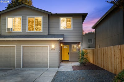 /international/us/1354-skipper-ave-eugene-or-110120449891/