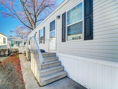 /international/us/17-e-6th-street-moonachie-boro-nj-110106729086/